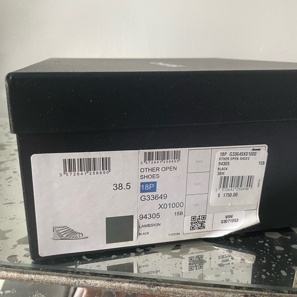 Chanel Chain Sandals SZ 38.5 w/box - Picture 5 of 5